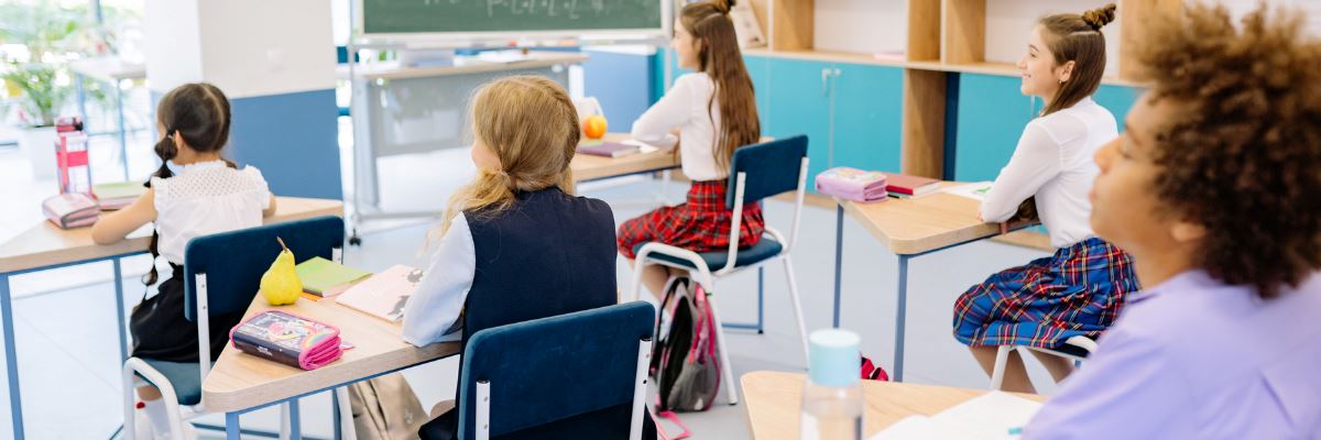 How to Choose Ergonomic-Friendly Classroom Chairs for Your School
